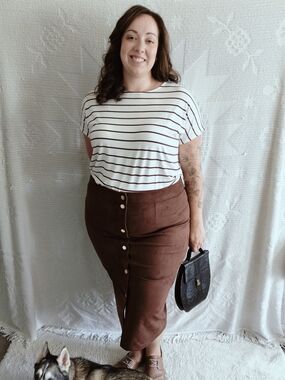 Addition Elle NWT Brown Faux Suede Pencil Skirt | Gold Button Detail | US 18